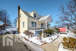 2nd image of 279 Amboy Ave