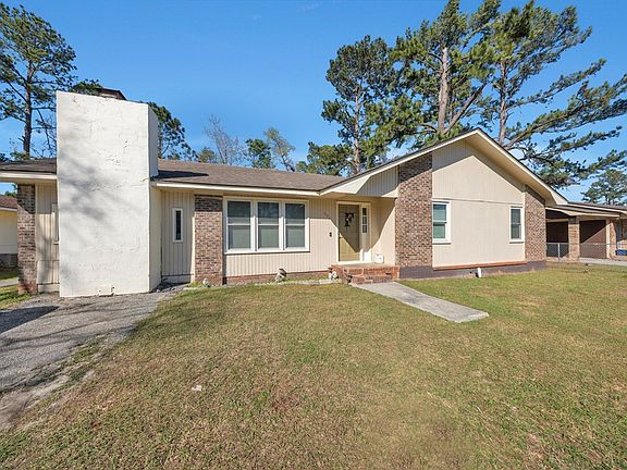 2nd image of 904 E Brookwood Dr