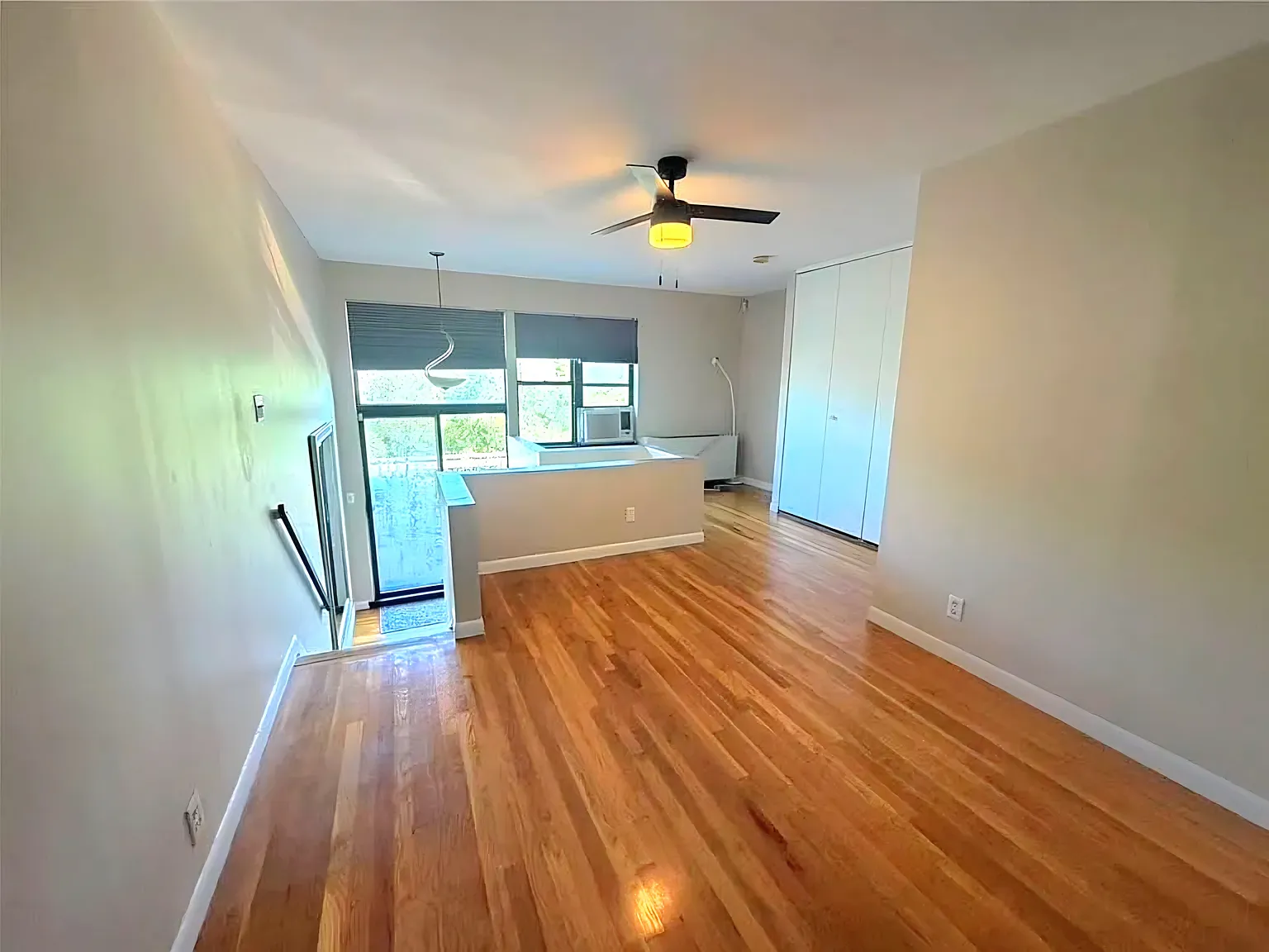 1 bed, $2,200 — Photo 1