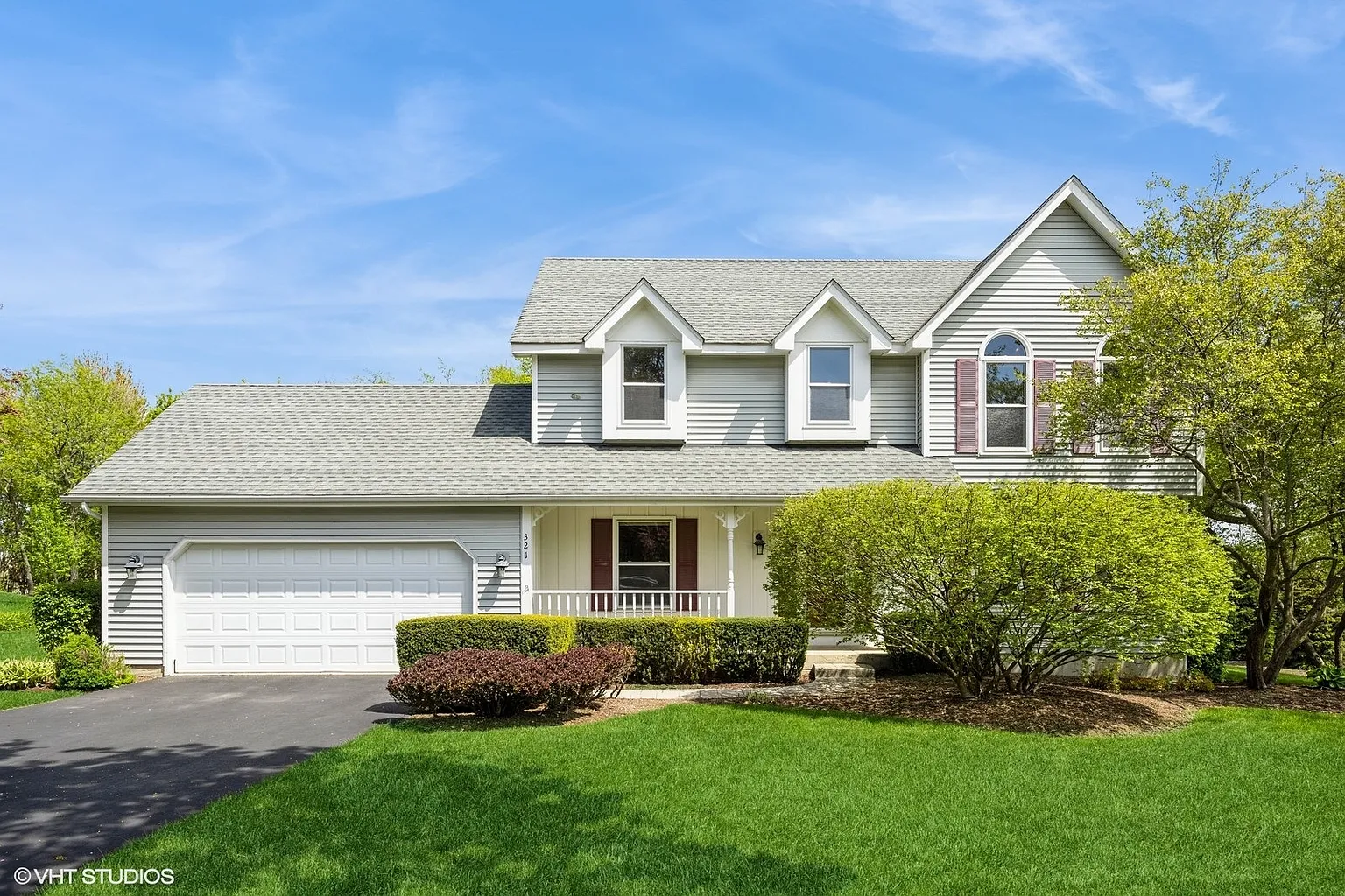 321 Greens View Dr photo 1