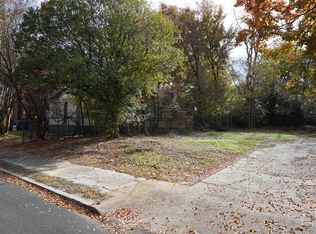 2425 Forrest Ave, Memphis, TN 38112