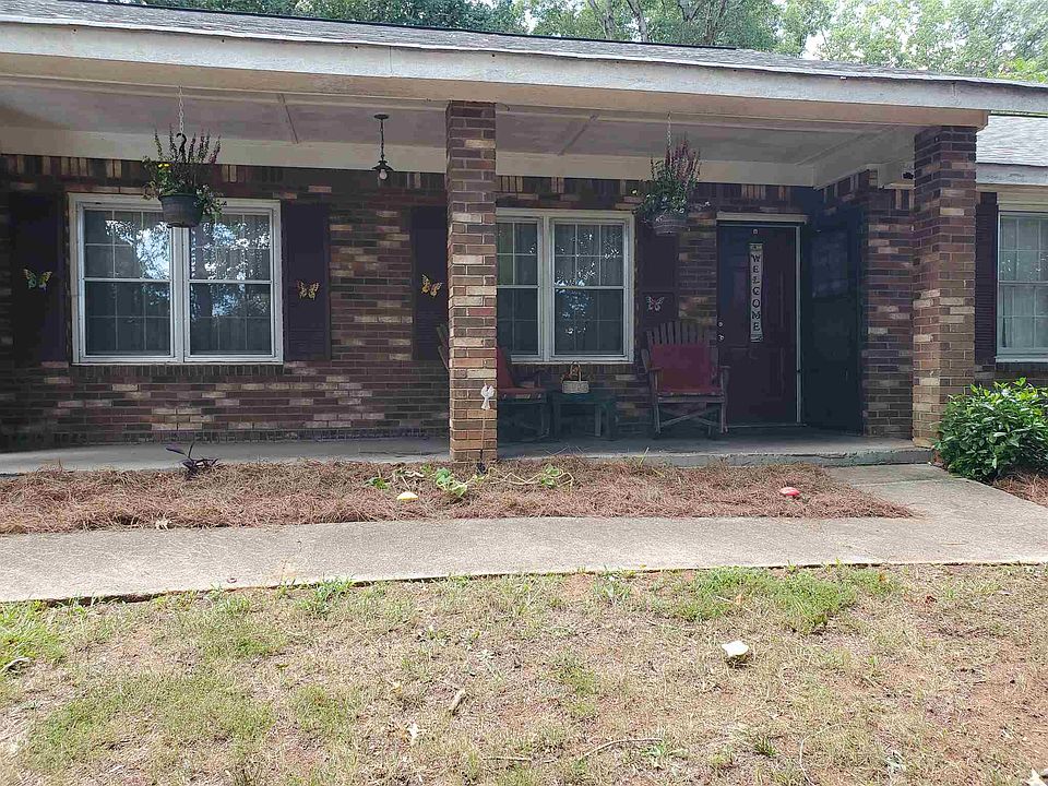 1st image of 1135 Christian Cir SE