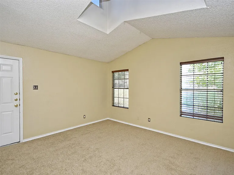 415 Fantail Loop #A — Photo 9