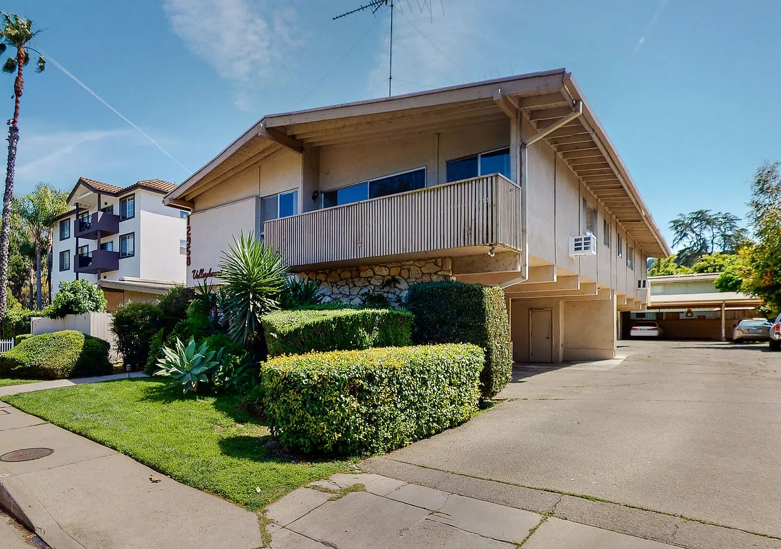 Valleyheart Terrace — Photo 1