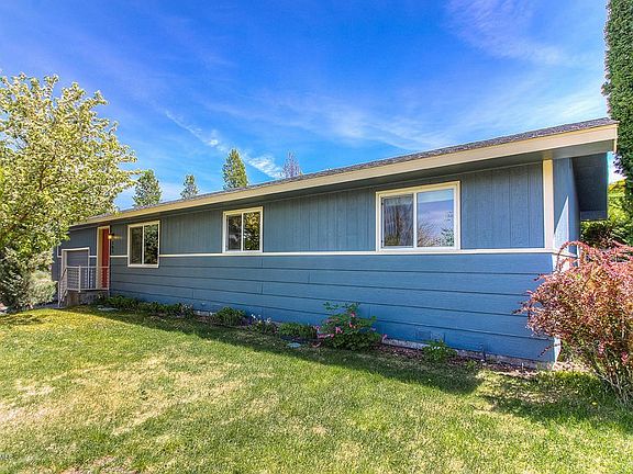 303 Sheryln Drive Selah