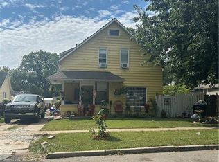 911 Pottawatomie St, Leavenworth, KS 66048