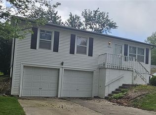1604 N Emery St, Independence, MO 64050