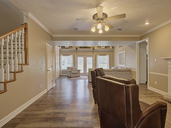 5th image of 9708 Summer Ln