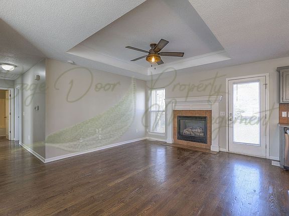 5th image of 706 NW Baytree Cir