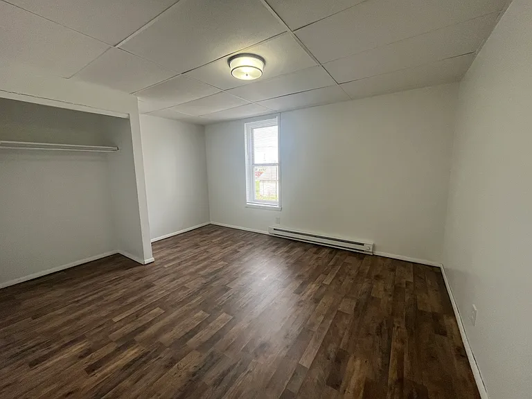 306 W 6th St #306 — Photo 11