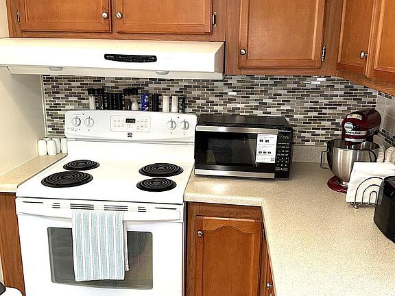 5th image of 7959 Telegraph Rd Trailer 15