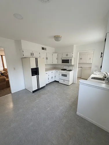 1126 S President St Photo 1