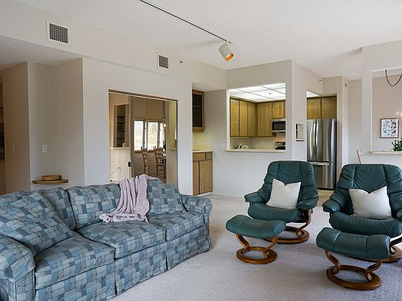 5th image of 301 N 1st St APT 701