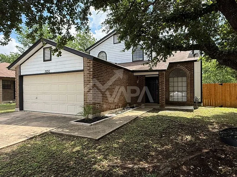 3230 Bear Springs Dr — Photo 3