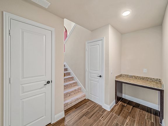 5th image of 804 Moreno Ct