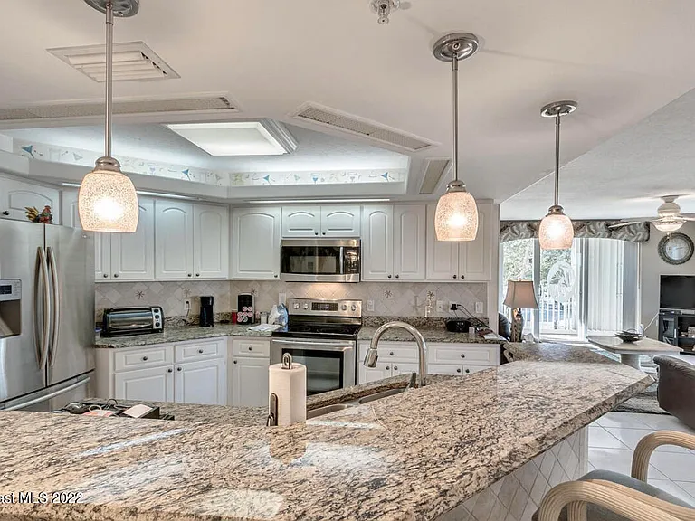 811 Del Rio Way #201 — Photo 8