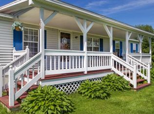 66 Windy Knob Dr, Hyde Park, VT 05655