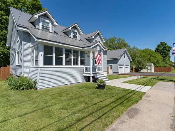 41 Riverside Dr, Carthage, NY 13619