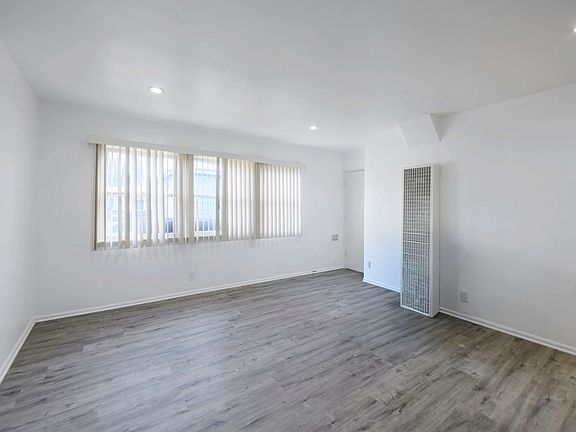 2nd image of 12415 Cedar Ave APT E
