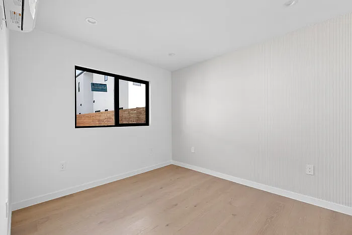 12015 Herbert St — Photo 6