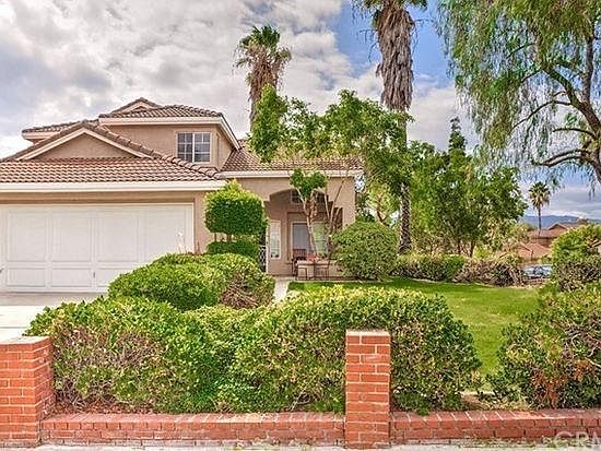 1st image of 525 Coolidge Cir