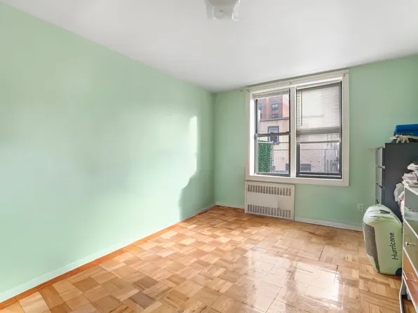 1075 Sheepshead Bay Road image 20 of 32