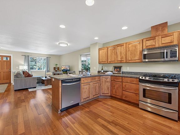 4th image of 1880 NW Shevlin Park Rd