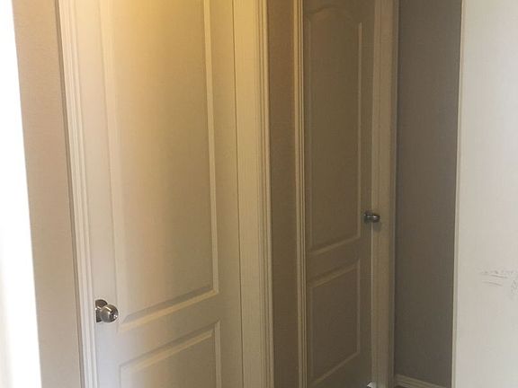 3rd image of 1330 N Trinity Dr