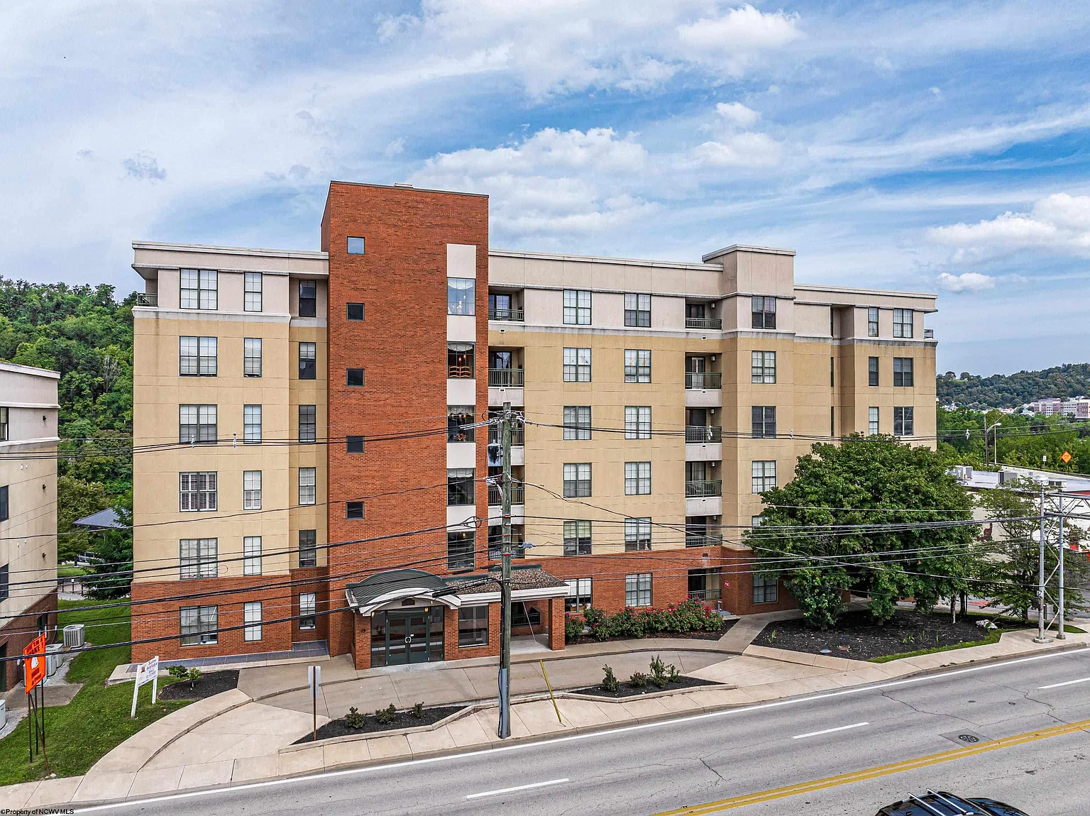 1117 University Ave Suite 301 photo 1