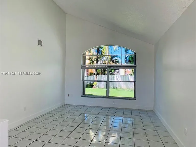 18801 NW 12th St — Photo 3