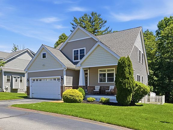 3rd image of 5 Charles View Ln