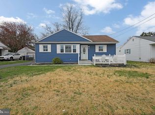 24 Woodbine Ave, Maple Shade, NJ 08052