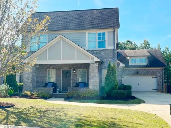 1033 Evan Cir, Chelsea, AL 35043
