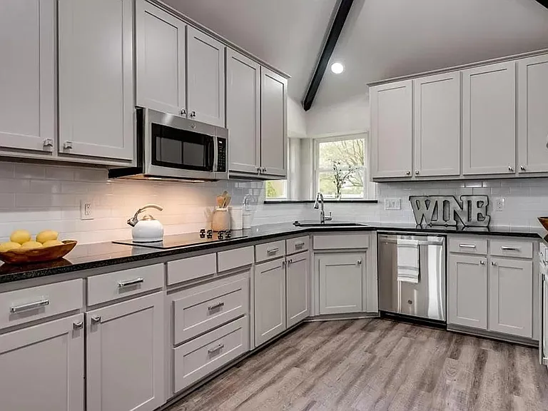 3403 County Road 1157 — Photo 15