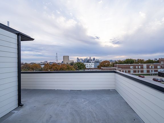 4th image of 1610 N Fitzhugh Ave #102