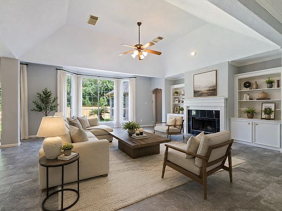 2nd image of 311 Oak Hollow Dr