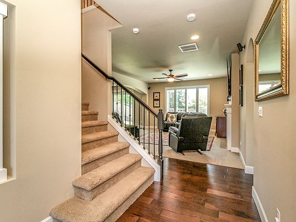 5th image of 3816 Victoria Lane Ct