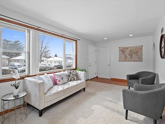 5th image of 2707 Corliss Dr