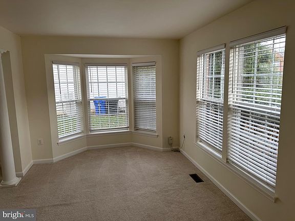 5th image of 10543 Sugarberry St