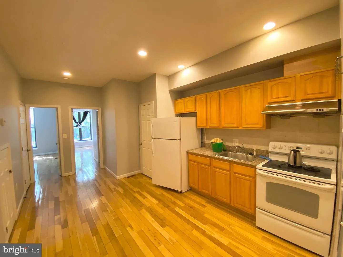 2 bed, 2.0 bath, 750 sqft, $1,950 — Photo 3