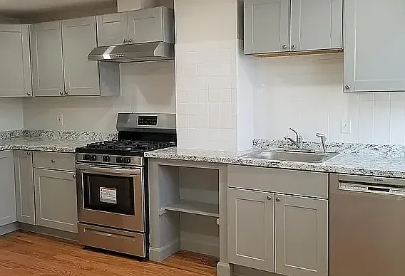 156 Lexington St #3 — Photo 1
