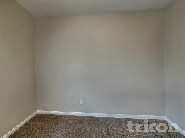 135 Houston Pl — Photo 15