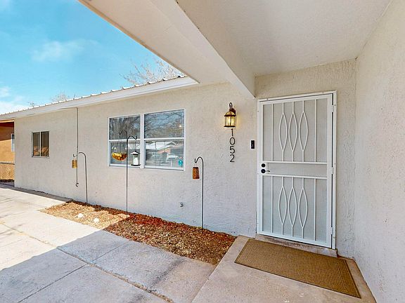 2nd image of 1052 Vasquez Ct SE