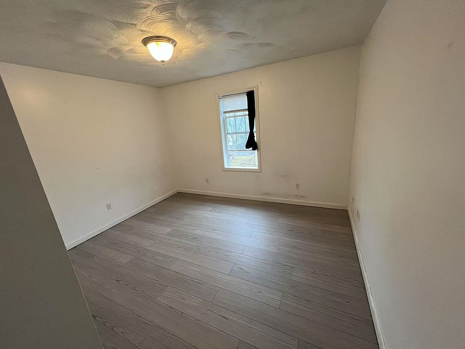 2nd image of 50 N Ashland St