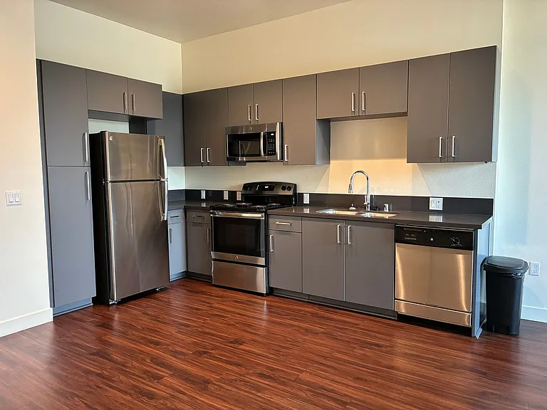 Mission Lofts — Photo 50