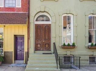 2302 Spruce St APT 2, Philadelphia, PA 19103