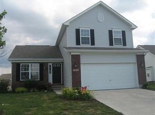 104 Cabernet Dr, Englewood, OH 45322