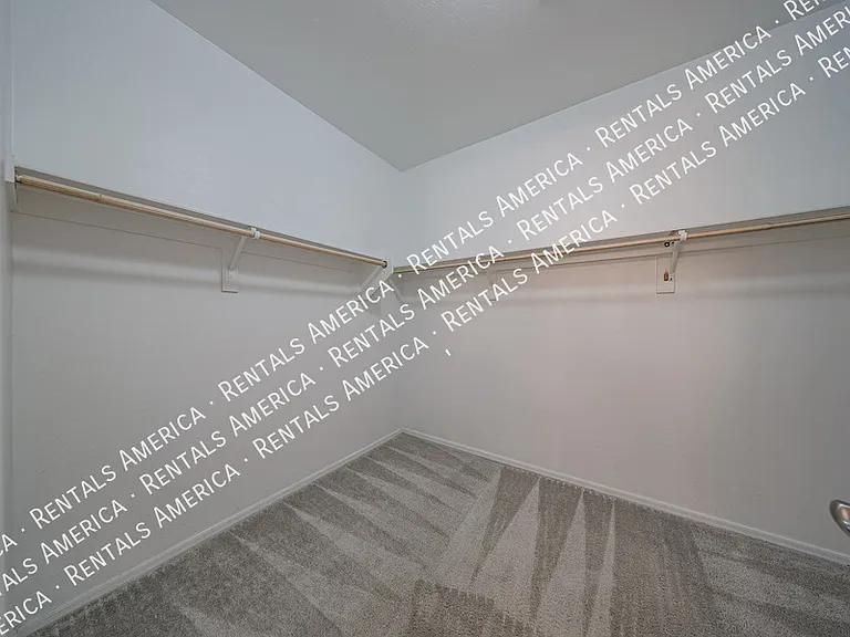 7513 W Illini St — Photo 34