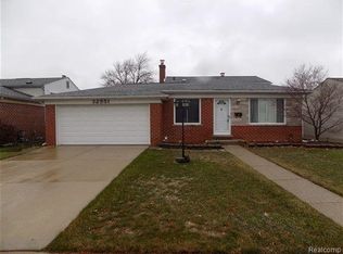 32551 Rosenbusch Dr, Warren, MI 48088