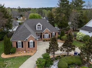 604 Hertford Ln, Graham, NC 27253